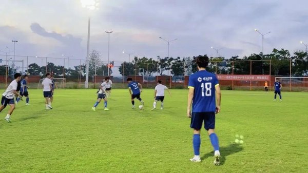 湘超长沙队：“但愿江岸队能拿下汉超冠军！”