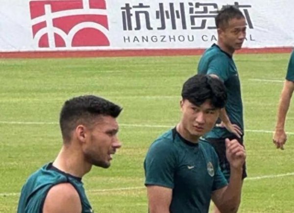 国足出局后传来好音讯：20岁比利时后卫来华试训