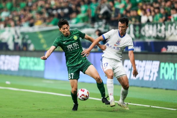 曹永竞完成俱乐部糊口200场里程碑，共打进26球助攻22次
