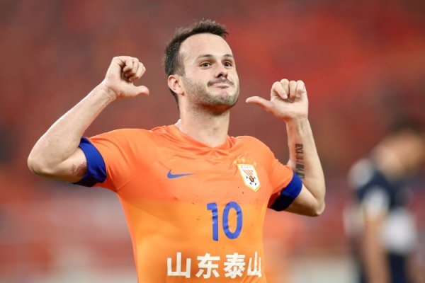 怎样放置瓦科？李霄鹏：夹攻防卫，对他的防卫会有更大的强度