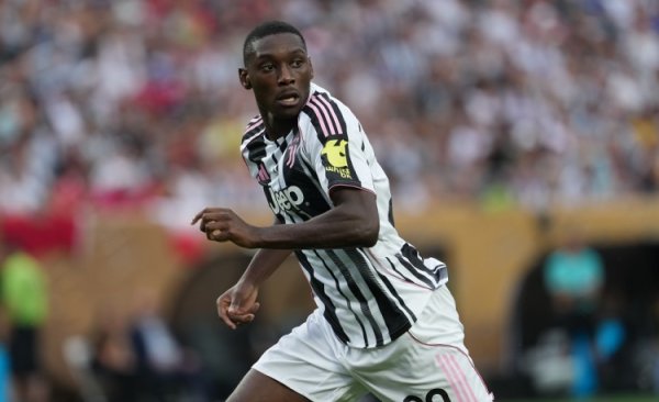 米体：图多尔今夏条件买断穆阿尼并引相差色中场，科莫利均未孤高