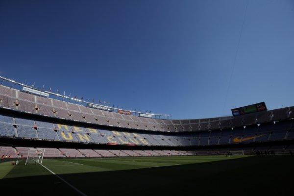 世体：巴萨将于11月7日在诺坎普公开进修，已有7500名会员购票