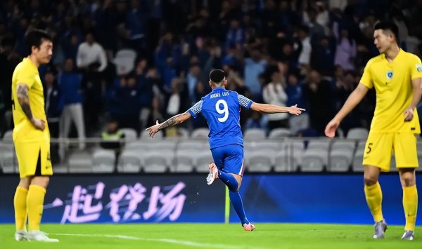 一场1：0验出申花最要道先生，莫得他申花早争冠梦碎了，必须续约