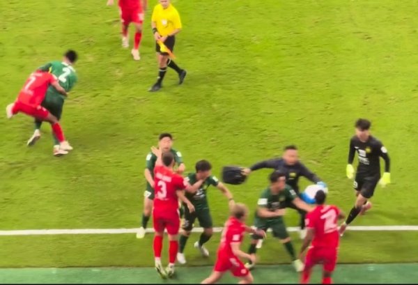 亚足联官方：与河内公安突破挫伤比赛声誉，对国安罚金5000好意思元