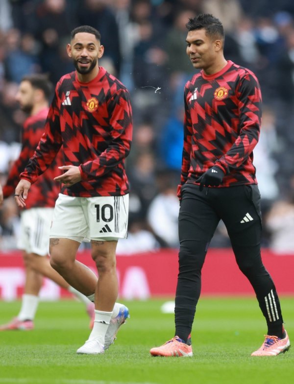 TA：卡塞米罗在巴西被委以重担 德里赫特需与荷兰5大中卫竞争😯