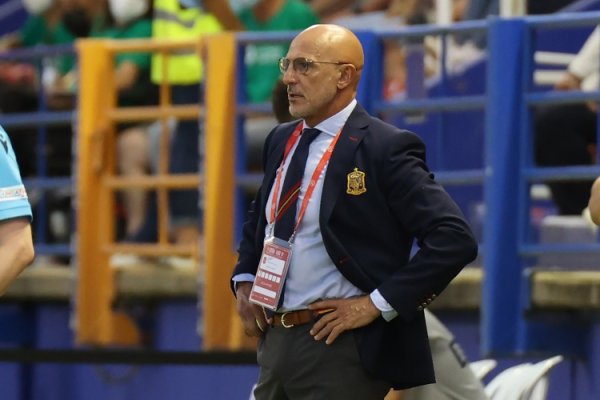 世初赛拒却和第四官员抓手，西班牙主帅：我感到不光彩念念公开谈歉